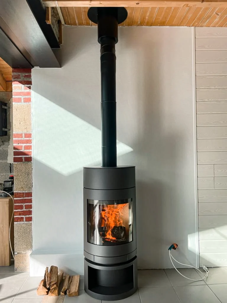 Poêle à bois Skantherm pivotant COMBRIT